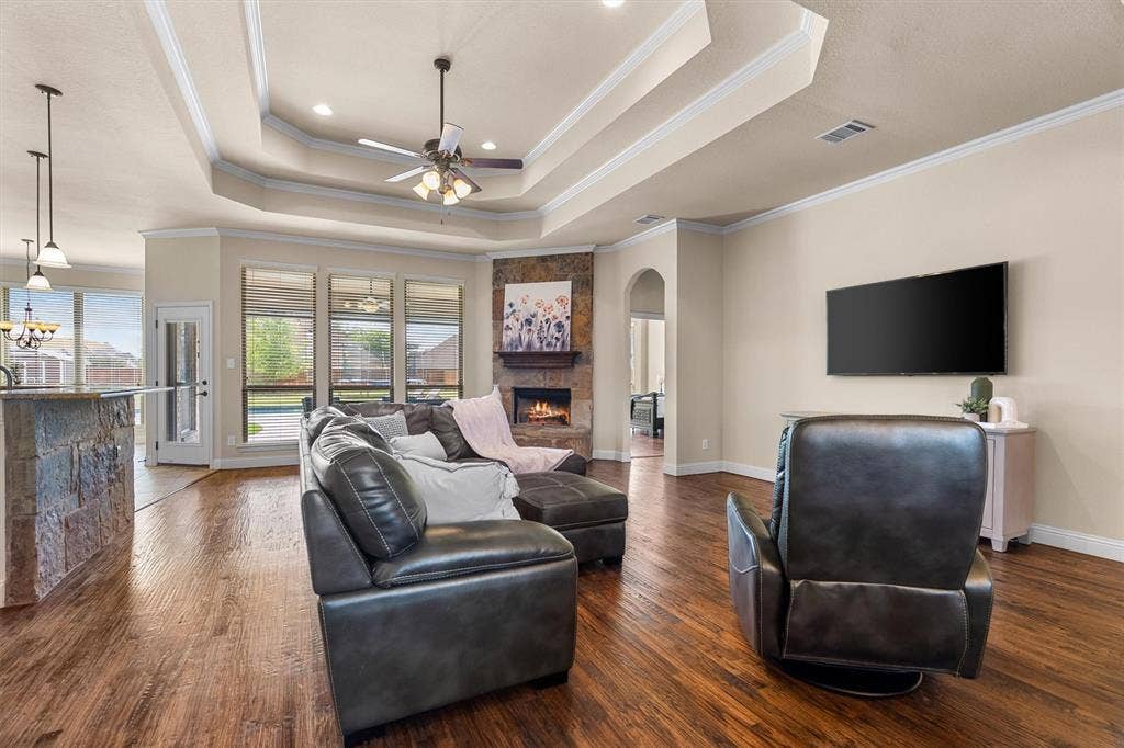 1325 Bluff Springs Drive, Fort Worth, TX 76052 1325 Bluff Springs Drive, Fort Worth, TX 76052