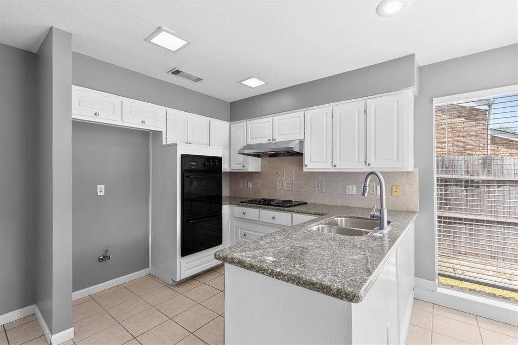 1908 Treehouse Lane, Plano, TX 75023 1908 Treehouse Lane, Plano, TX 75023