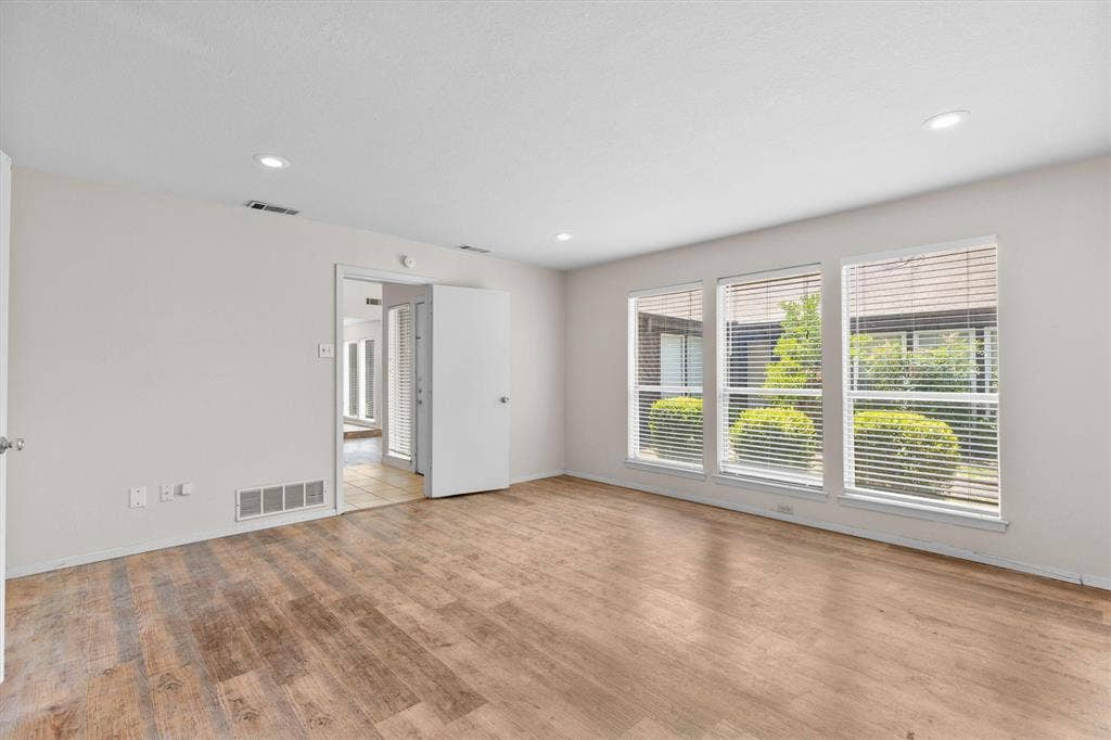 1908 Treehouse Lane, Plano, TX 75023 1908 Treehouse Lane, Plano, TX 75023