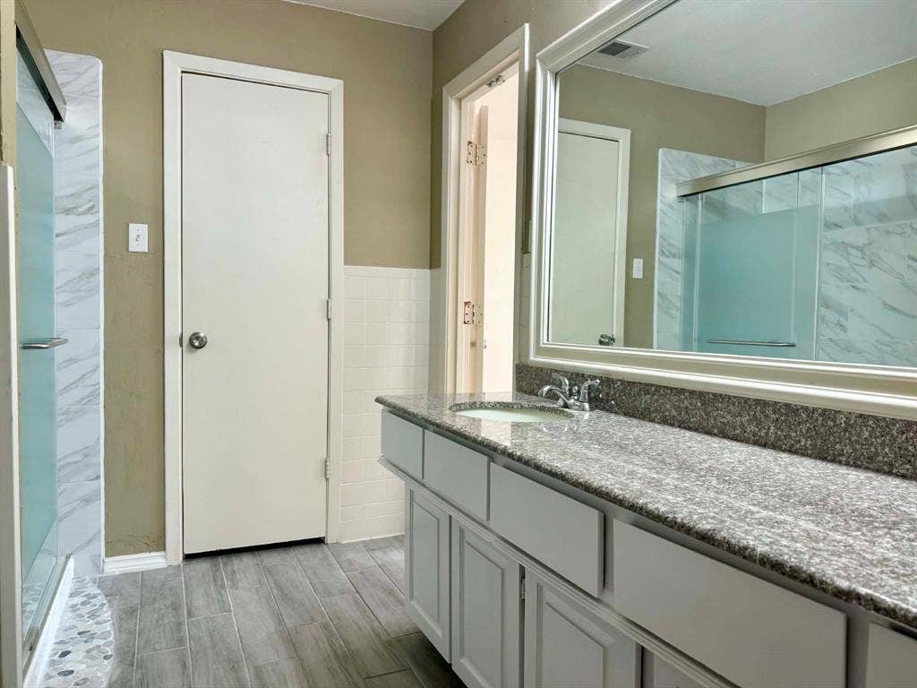 1908 Treehouse Lane, Plano, TX 75023 1908 Treehouse Lane, Plano, TX 75023