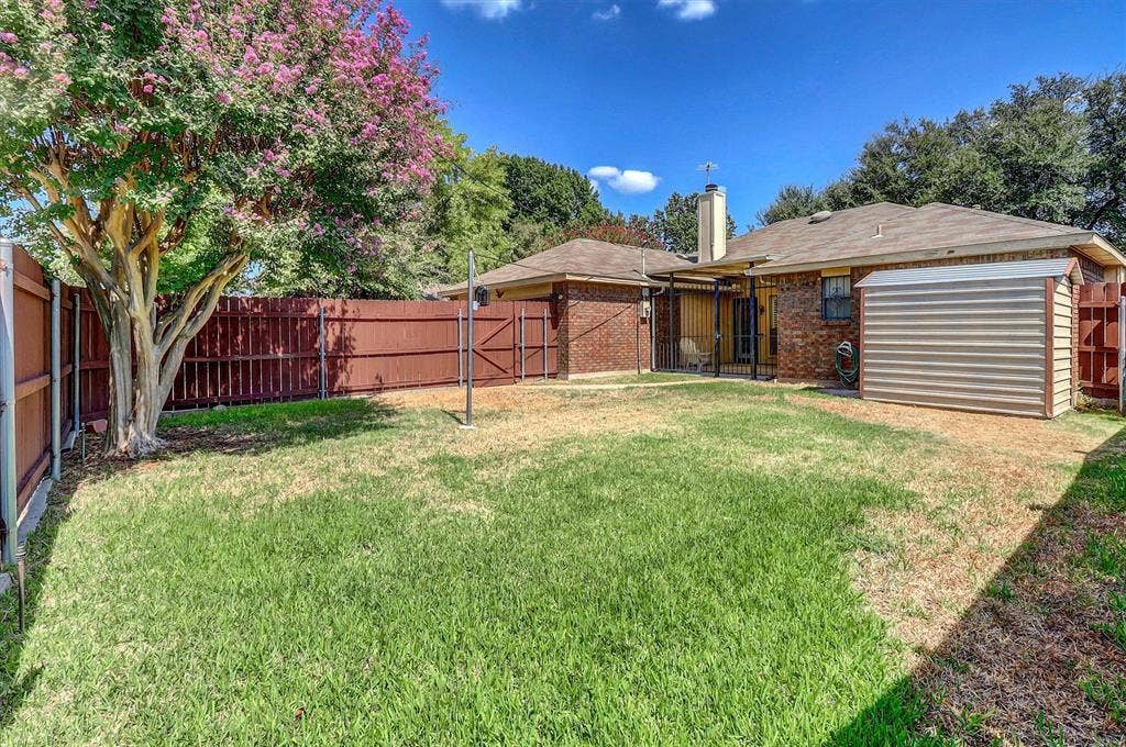 5235 Clover Haven Street, Dallas, TX 75227 5235 Clover Haven Street, Dallas, TX 75227