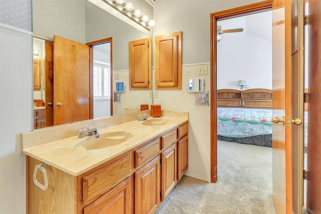 5235 Clover Haven Street, Dallas, TX 75227 5235 Clover Haven Street, Dallas, TX 75227