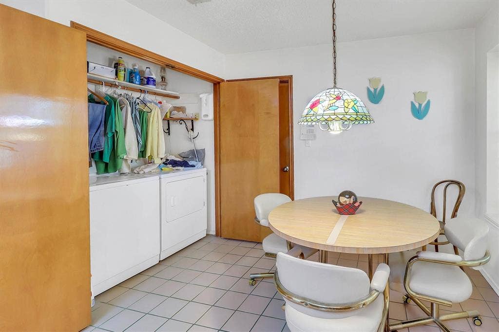 5235 Clover Haven Street, Dallas, TX 75227 5235 Clover Haven Street, Dallas, TX 75227