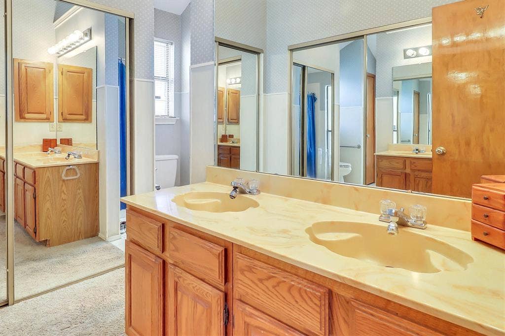 5235 Clover Haven Street, Dallas, TX 75227 5235 Clover Haven Street, Dallas, TX 75227