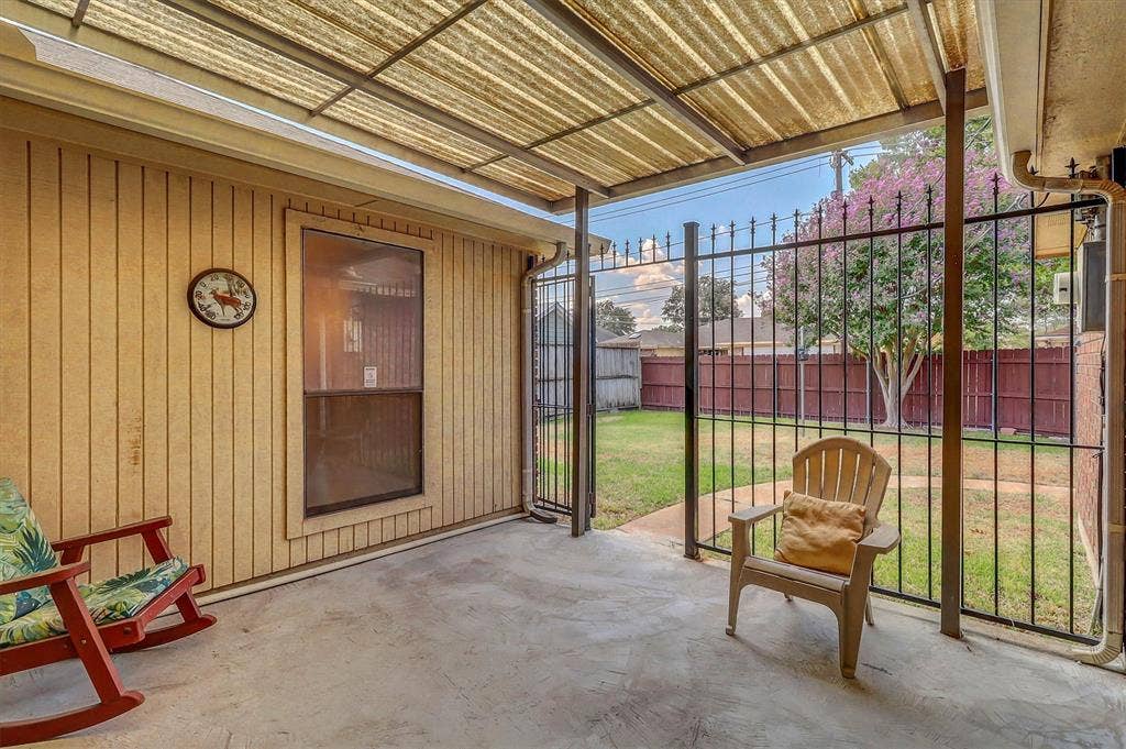 5235 Clover Haven Street, Dallas, TX 75227 5235 Clover Haven Street, Dallas, TX 75227