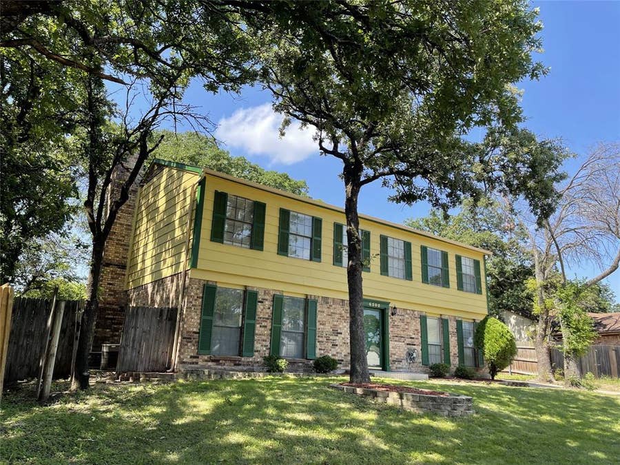 Property photo for 6305 Barcelona Drive, Arlington, TX