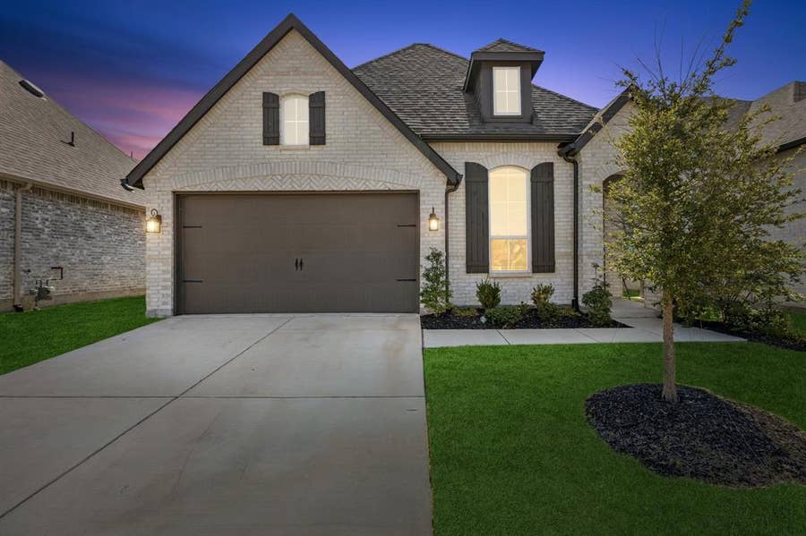 Property photo for 683 Brockwell Bend, Forney, TX