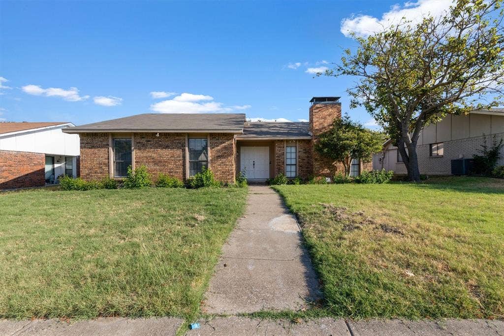 1129 Lombardy Drive, Plano, TX 75023 1129 Lombardy Drive, Plano, TX 75023