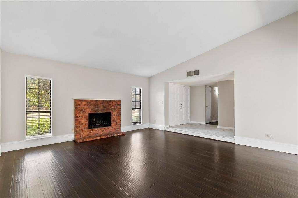 1129 Lombardy Drive, Plano, TX 75023 1129 Lombardy Drive, Plano, TX 75023
