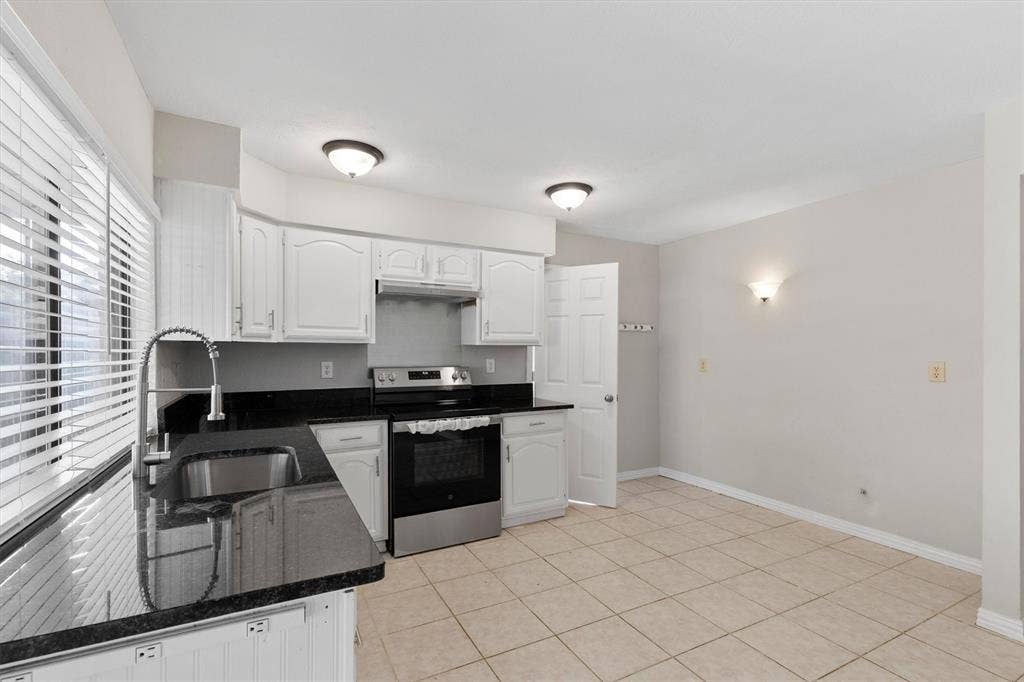 1129 Lombardy Drive, Plano, TX 75023 1129 Lombardy Drive, Plano, TX 75023