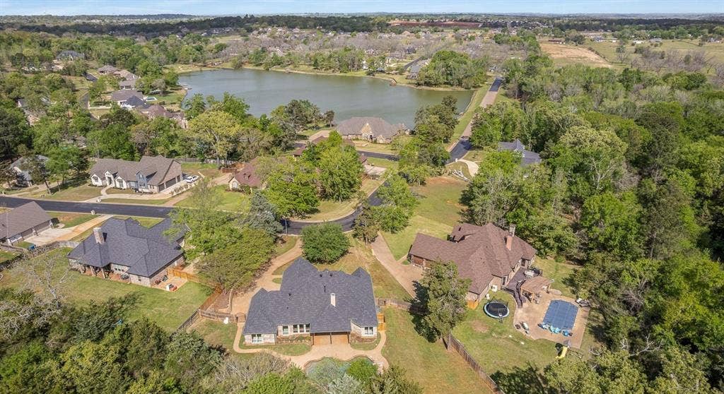333 Hines Crossing, Bullard, TX 75757 333 Hines Crossing, Bullard, TX 75757