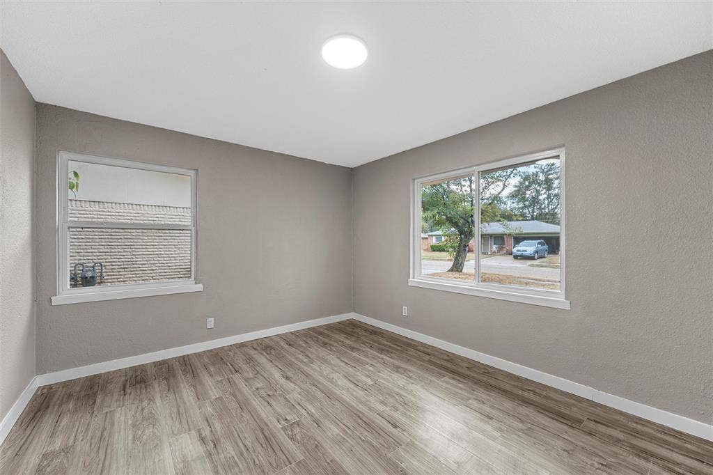 311 S Barbara Street, Lacy Lakeview, TX 76705 311 S Barbara Street, Lacy Lakeview, TX 76705
