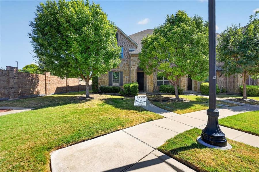 Property photo for 3001 Decker Drive, McKinney, TX