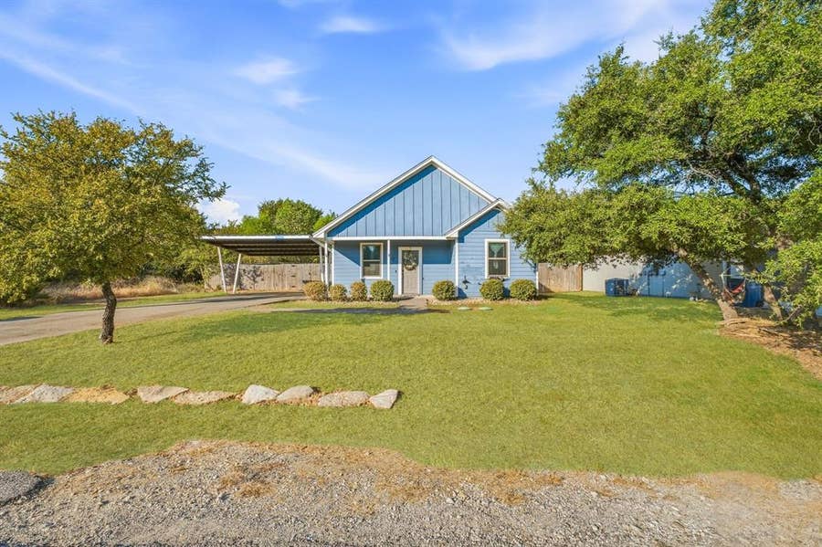 Property photo for 5412 Firewood Trail, Granbury, TX
