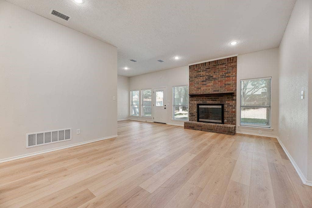 9021 Lakepointe Avenue, Rowlett, TX 75088 9021 Lakepointe Avenue, Rowlett, TX 75088