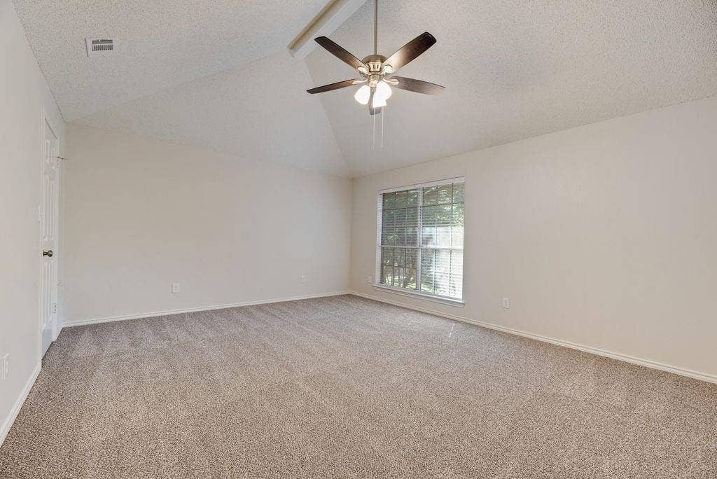 9021 Lakepointe Avenue, Rowlett, TX 75088 9021 Lakepointe Avenue, Rowlett, TX 75088