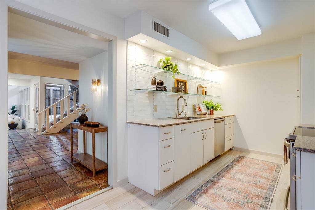 3526 Wycliff Avenue, Dallas, TX 75219