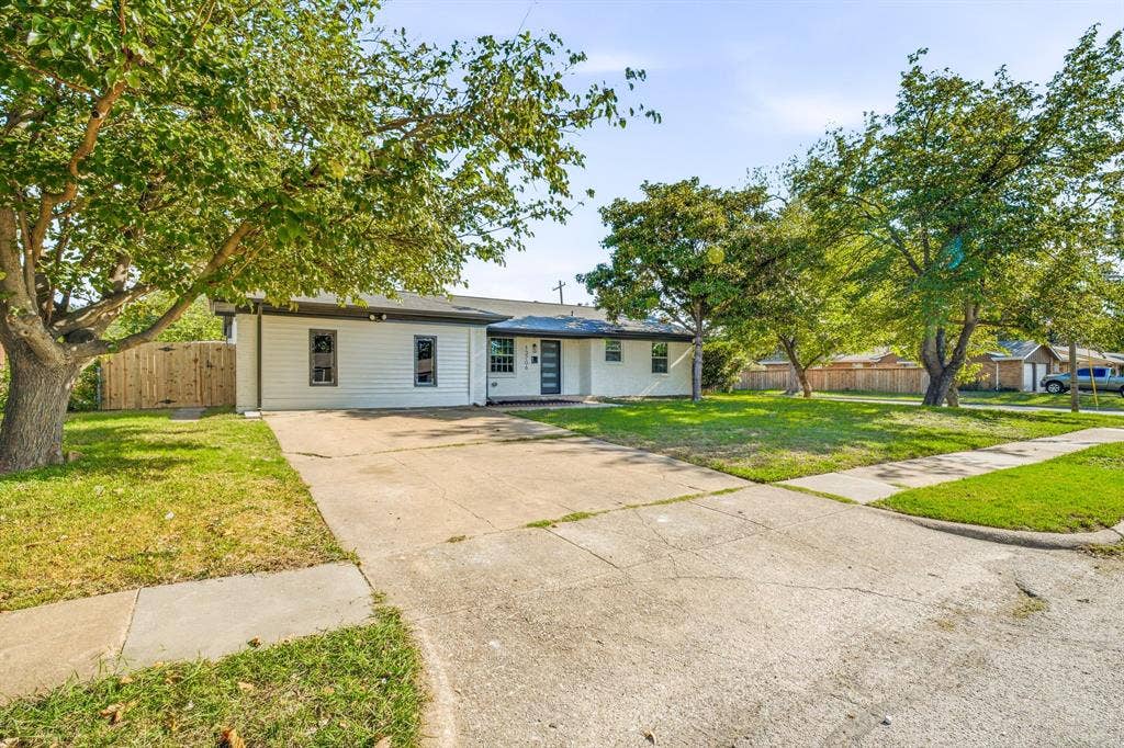 13706 Janwood Lane, Farmers Branch, TX 75234 13706 Janwood Lane, Farmers Branch, TX 75234