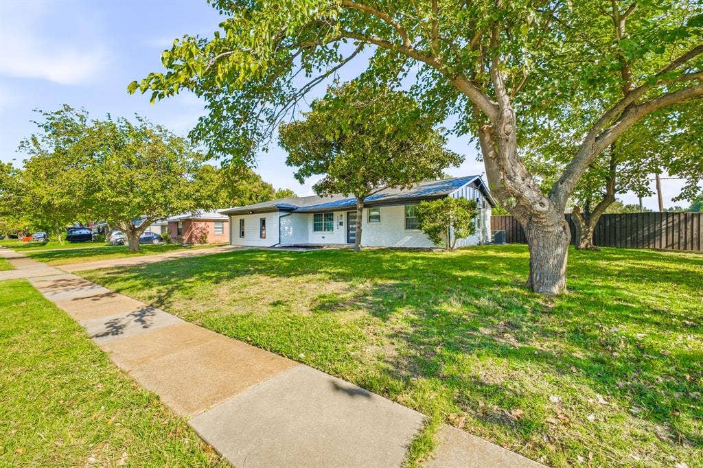 13706 Janwood Lane, Farmers Branch, TX 75234 13706 Janwood Lane, Farmers Branch, TX 75234