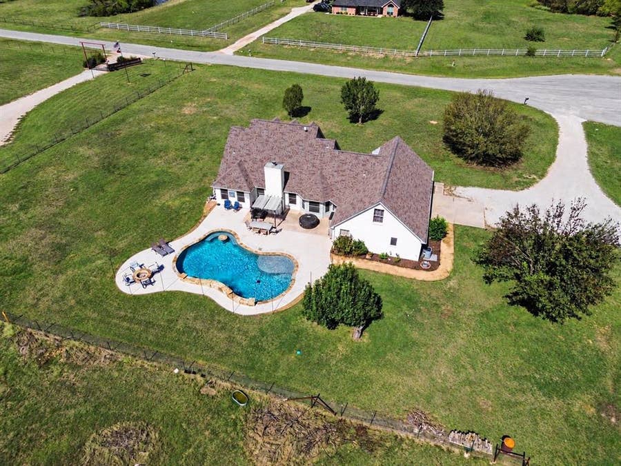 Property photo for 152 Angus Court, Paradise, TX