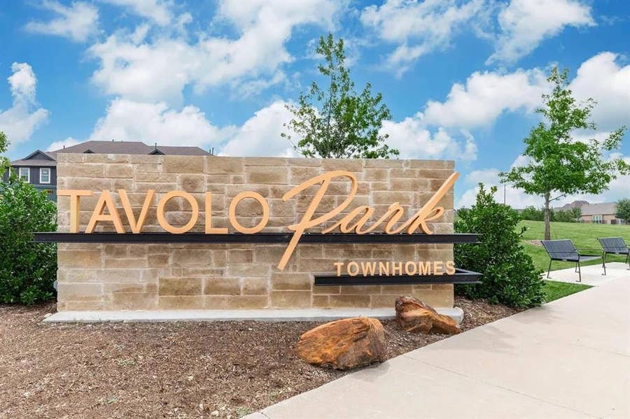 Property photo for 7416 Fiore Drive, Fort Worth, TX