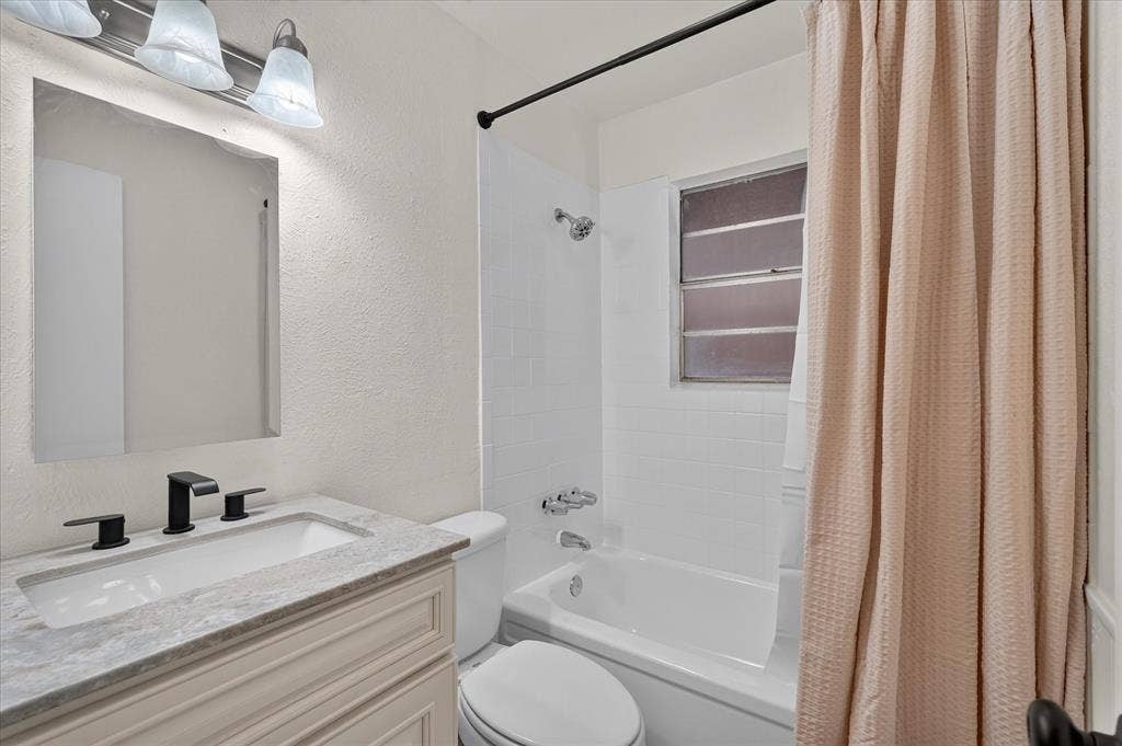 1018 Jardin Drive, Mesquite, TX 75149