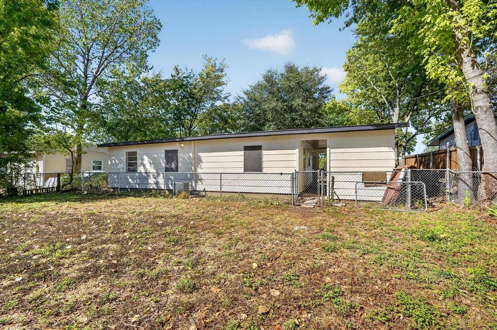 1018 Jardin Drive, Mesquite, TX 75149