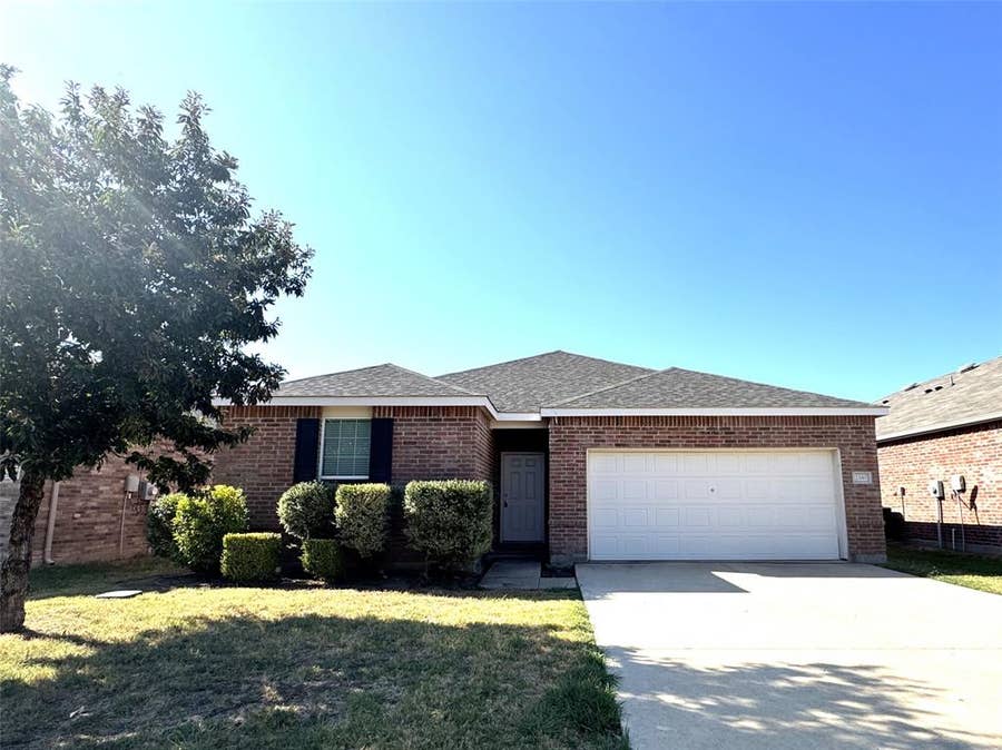 Property photo for 2340 Senepol Way, Fort Worth, TX
