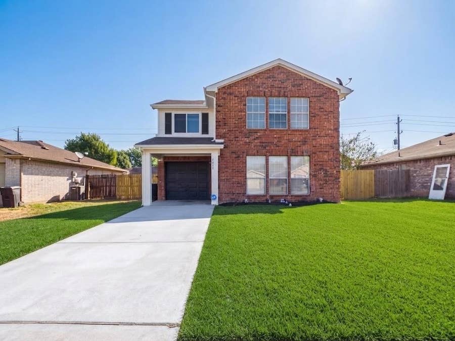 Property photo for 7217 Autumn Glen Drive, Forest Hill, TX