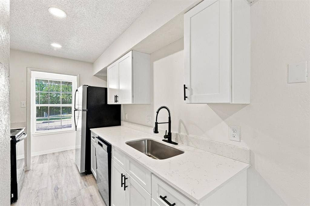 8108 Foxfire Lane, #D, White Settlement, TX 76108 8108 Foxfire Lane, #D, White Settlement, TX 76108