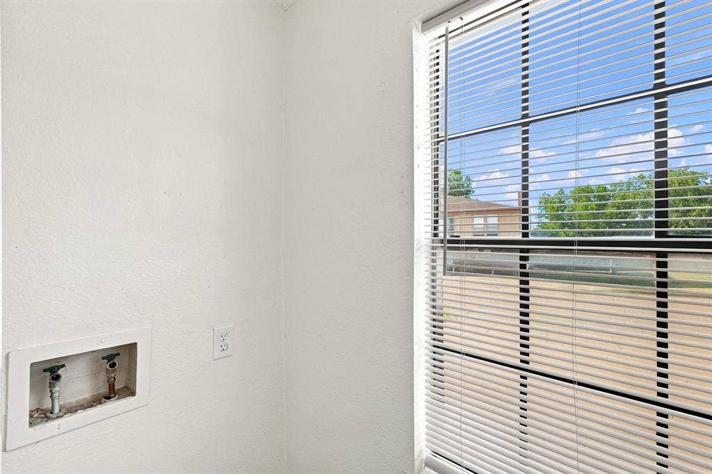 8108 Foxfire Lane, #D, White Settlement, TX 76108 8108 Foxfire Lane, #D, White Settlement, TX 76108