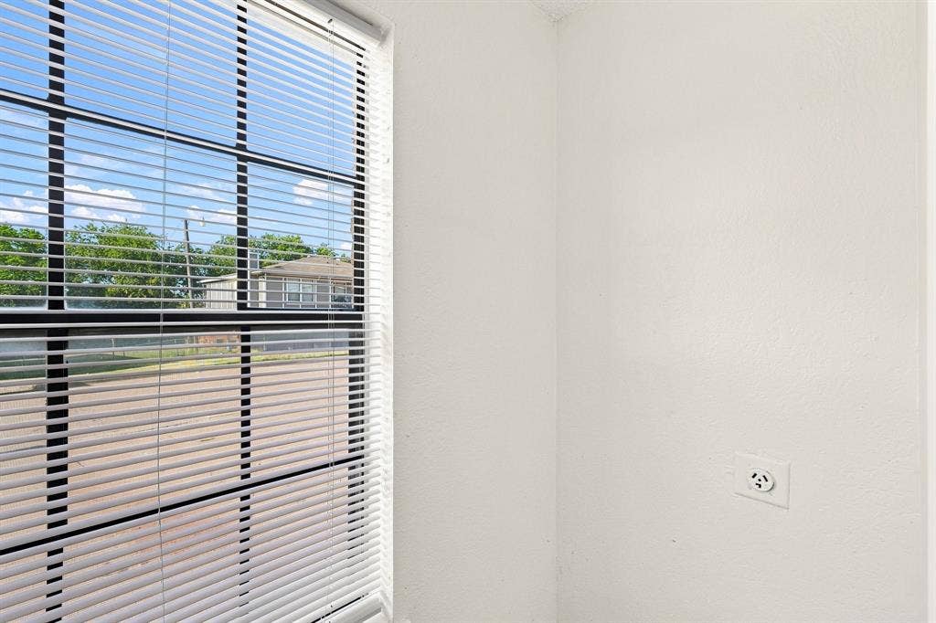 8108 Foxfire Lane, #D, White Settlement, TX 76108 8108 Foxfire Lane, #D, White Settlement, TX 76108