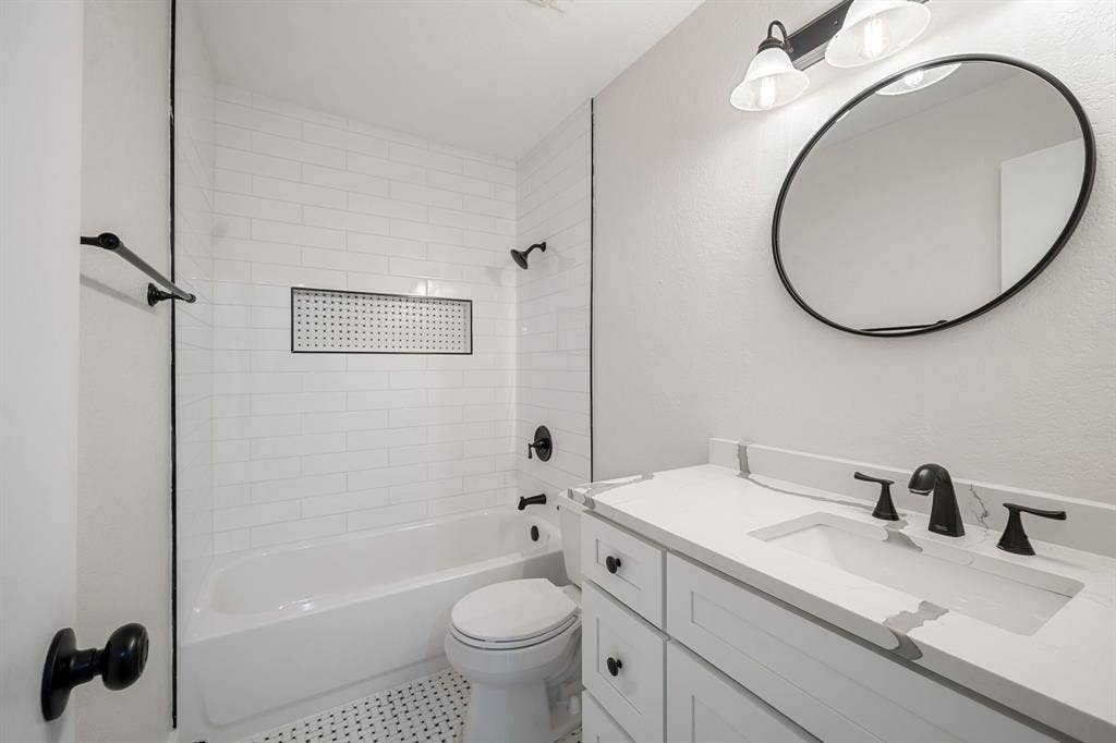 4541 Hartford Drive, Plano, TX 75093 4541 Hartford Drive, Plano, TX 75093