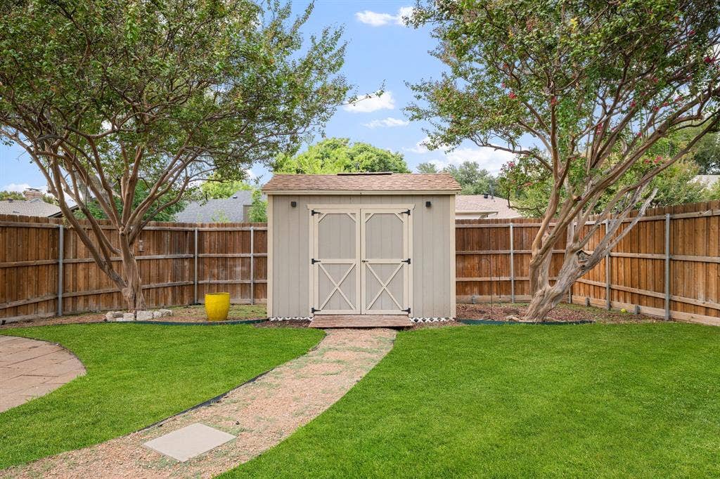 4541 Hartford Drive, Plano, TX 75093 4541 Hartford Drive, Plano, TX 75093
