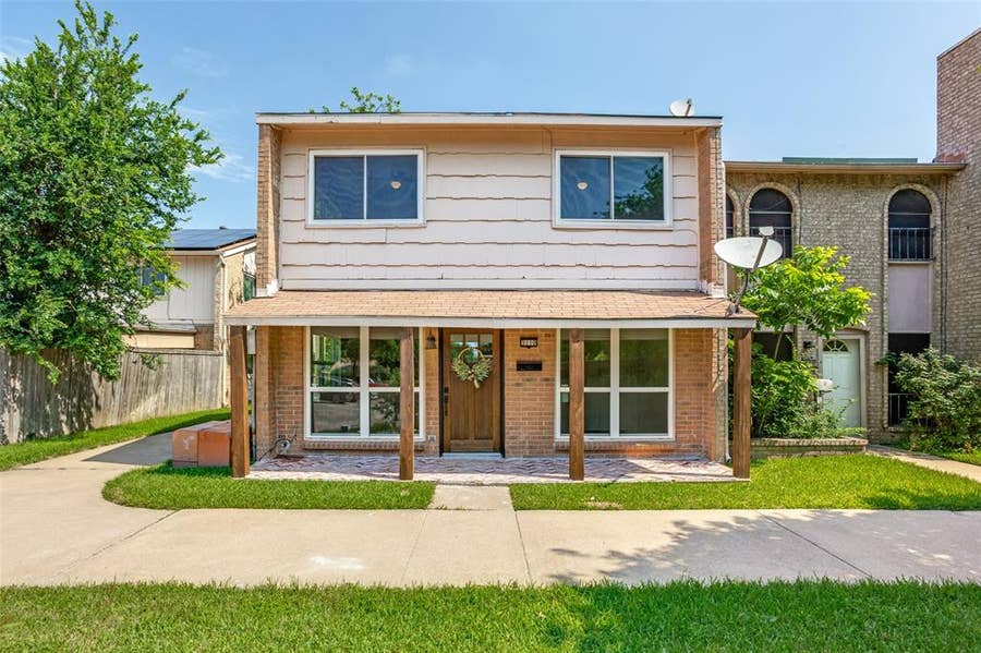 Property photo for 3110 Roundtree Lane, Garland, TX