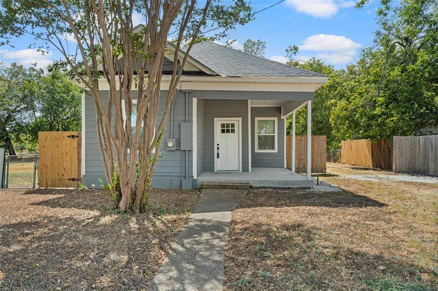 Property photo for 2415 S 9th Street, Waco, TX
