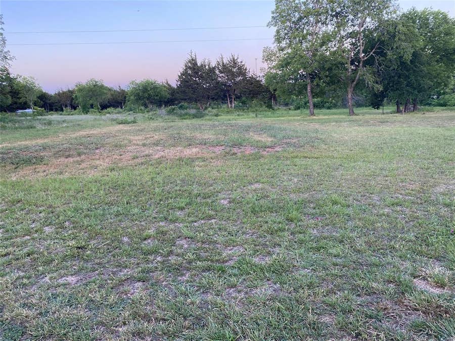 Property photo for 400 E Oakdale Street, Keene, TX