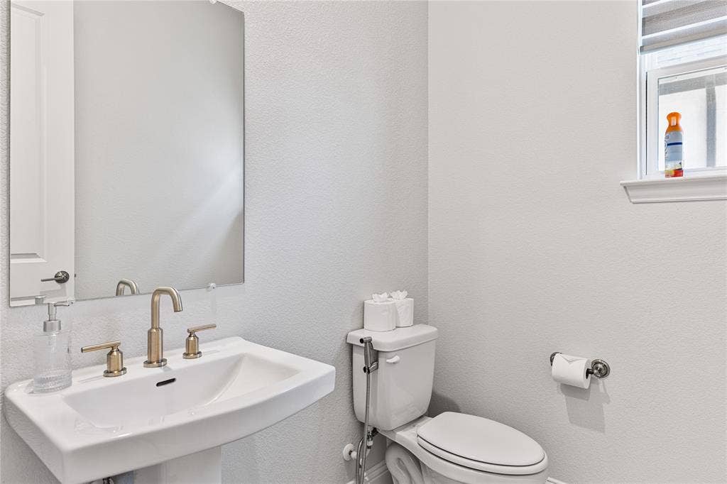 1447 20th Street, Northlake, TX 76226 1447 20th Street, Northlake, TX 76226