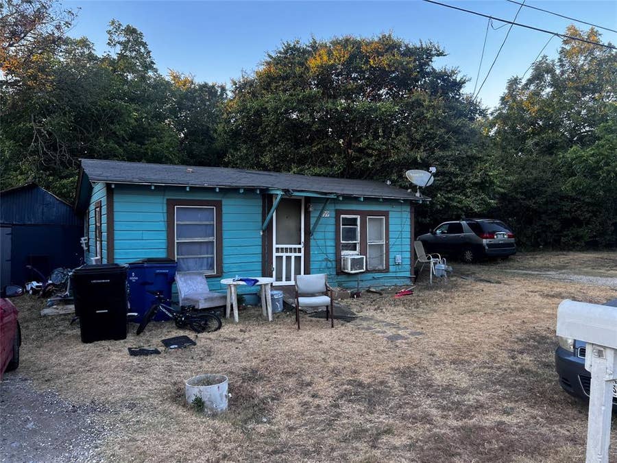 Property photo for 109 E Indiana Avenue, Midlothian, TX