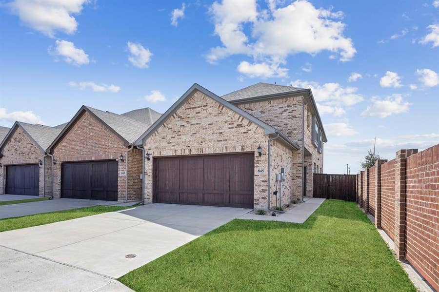 Property photo for 845 Eaglescliffe Landing, Wylie, TX