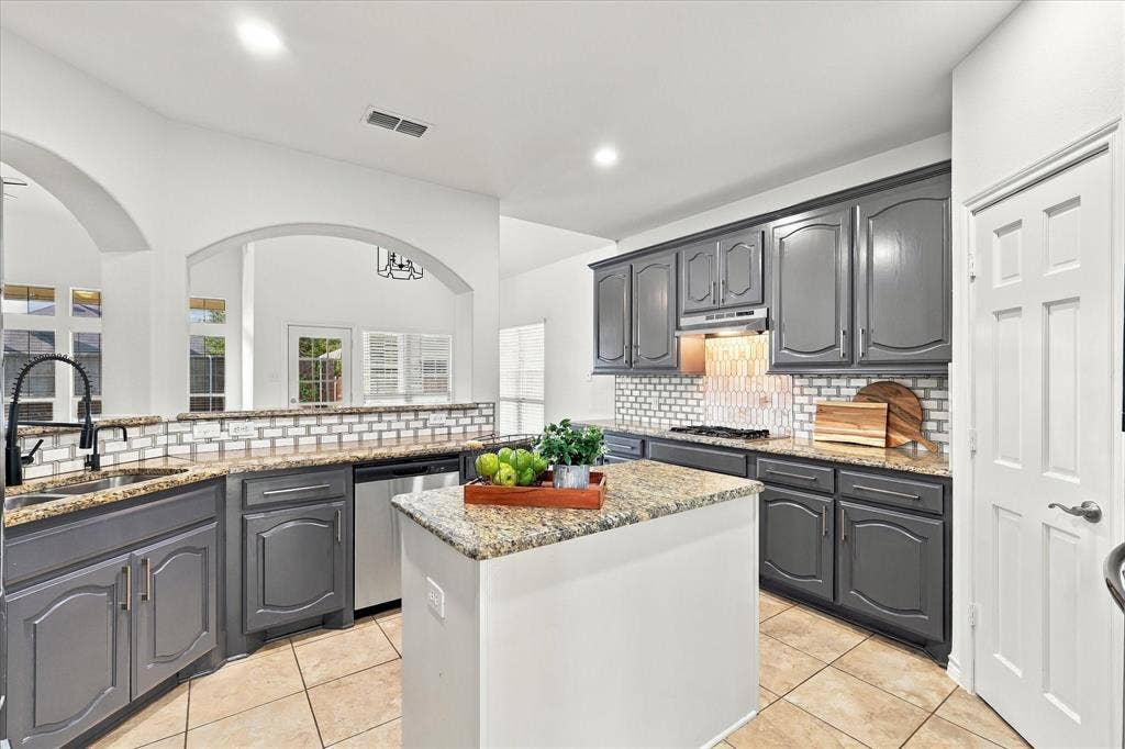 1329 Bateman Lane, Celina, TX 75009 1329 Bateman Lane, Celina, TX 75009