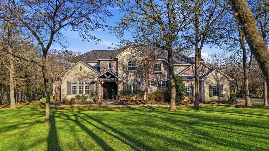 Property photo for 9651 Yellow Rose Lane, Pilot Point, TX
