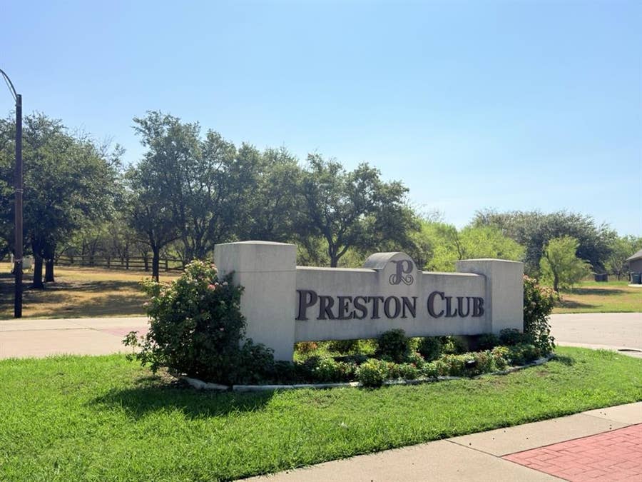 Property photo for 401 Roberts Court, Sherman, TX