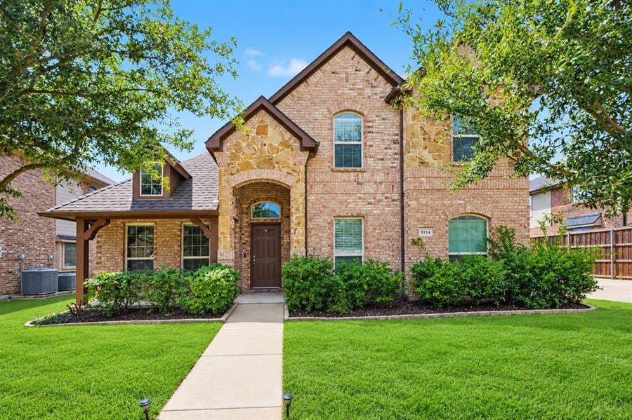 Property photo for 1134 Hickory Park, Forney, TX
