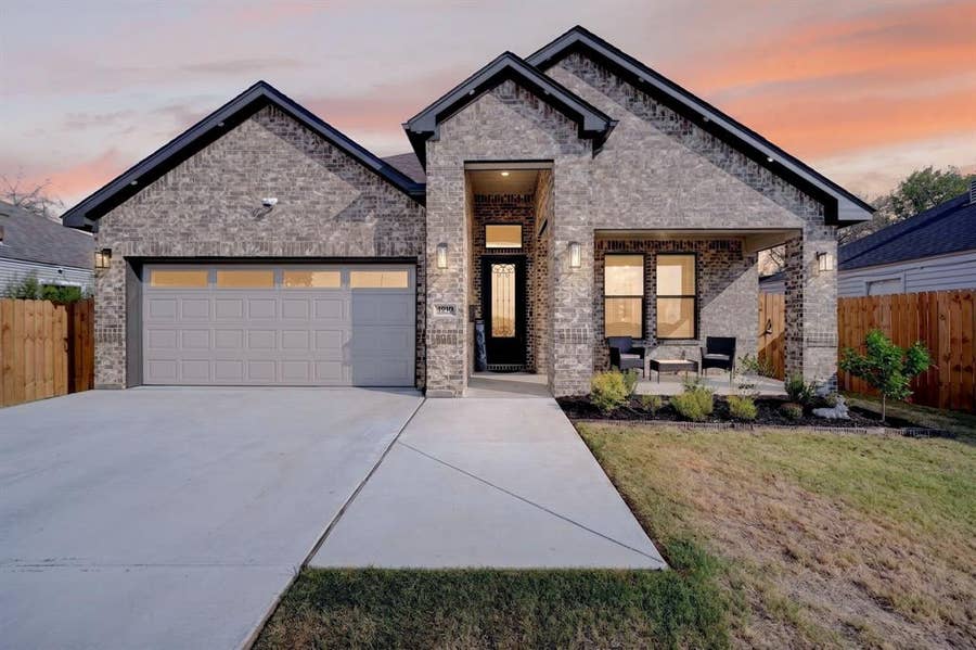Property photo for 1930 Houston Street, Grand Prairie, TX