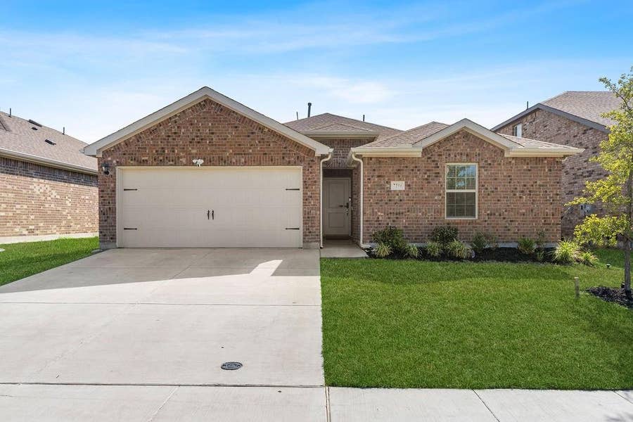 Property photo for 7216 Seton Place, McKinney, TX