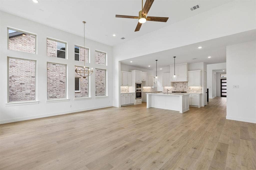 15756 Split Bark Lane, Frisco, TX 75033 Featuring an open and flowing main floor, our Genevieve plan is an entertainers dream home come to life!