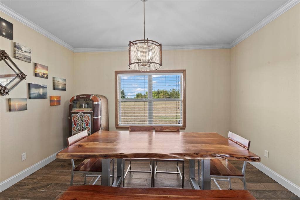 4830 Bridle View Court, Athens, TX 75752 Dining area overlooking back yard