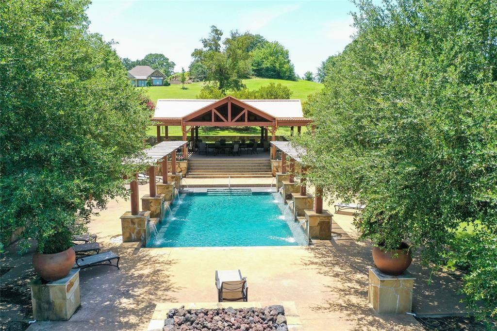 4830 Bridle View Court, Athens, TX 75752 Community pool