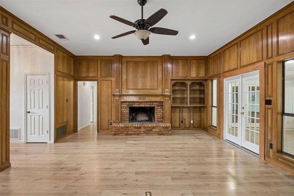 10123 Candlebrook Drive, Dallas, TX 75243 10123 Candlebrook Drive, Dallas, TX 75243